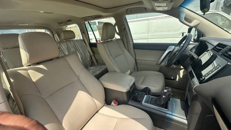 2023 Toyota Prado TX L thumbnail 5