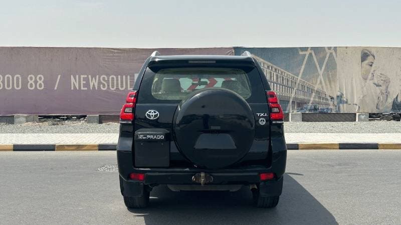 2023 Toyota Prado TX L thumbnail 8
