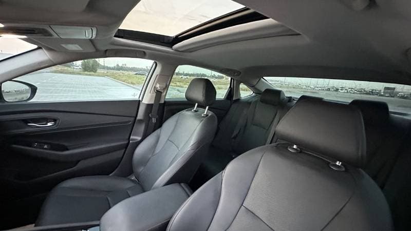 2025 Honda Accord HEV EXL thumbnail 5