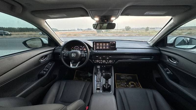 2025 Honda Accord HEV EXL thumbnail 4