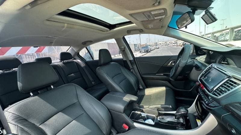 2017 Honda Accord EX PLUS thumbnail 5