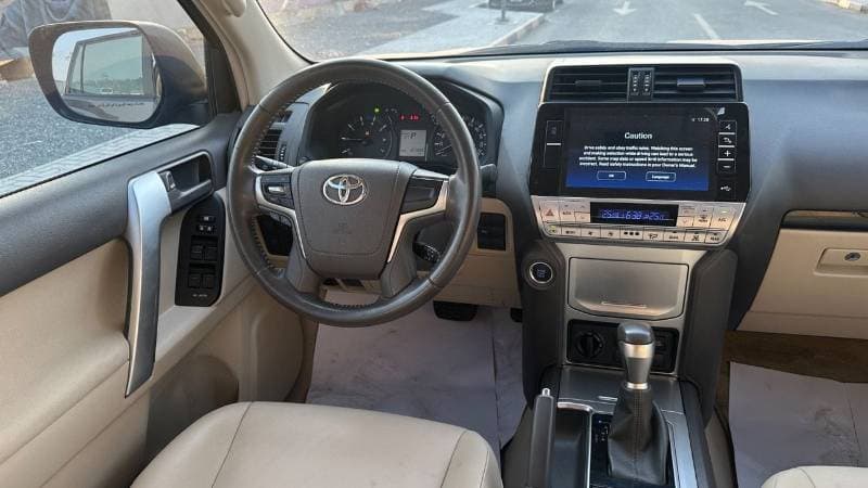 2022 Toyota Prado TX L thumbnail 6