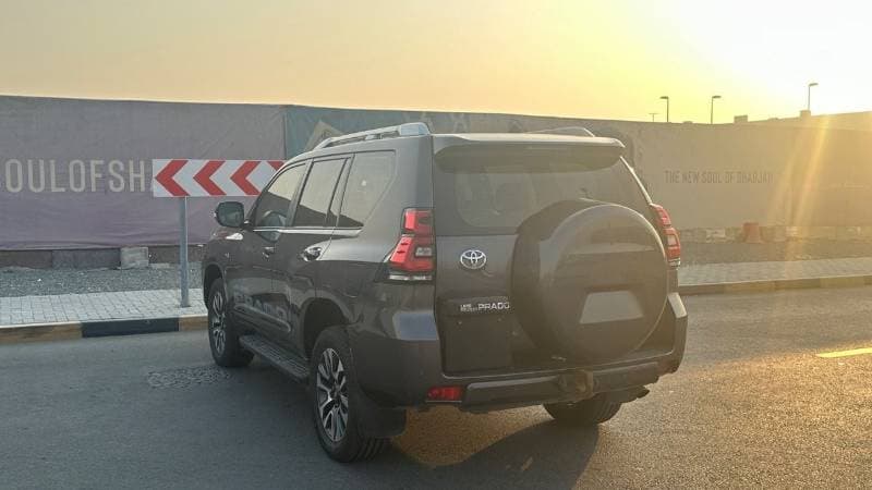 2022 Toyota Prado TX L thumbnail 7