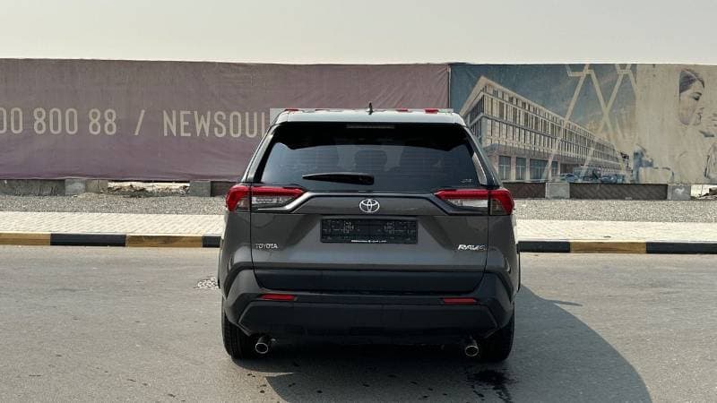 2025 Toyota RAV4 EX thumbnail 8