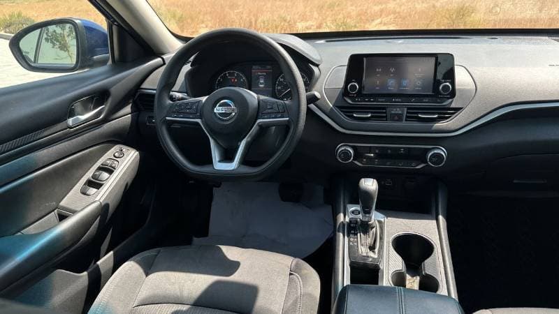 2022 Nissan Altima SV thumbnail 5