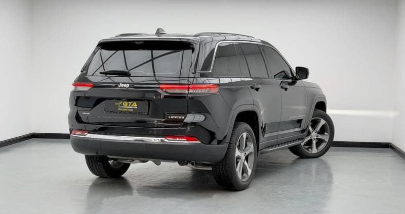 2024 Jeep Cherokee Limited thumbnail 4