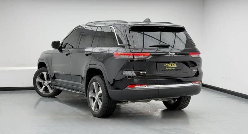 2024 Jeep Cherokee Limited thumbnail 6