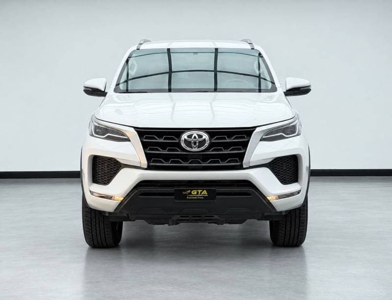 2024 Toyota Fortuner EXR thumbnail 2