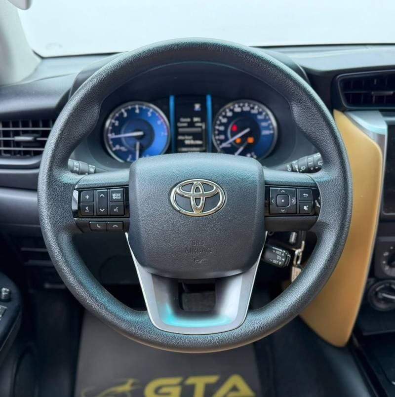 2024 Toyota Fortuner EXR thumbnail 7