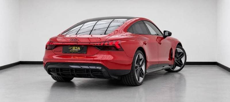 2022 Audi e tron GT thumbnail 4