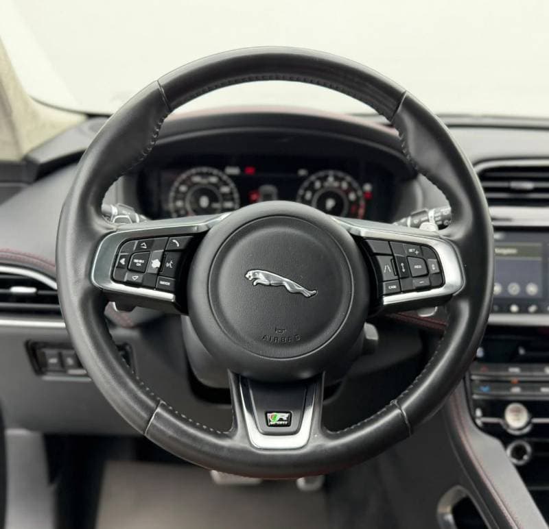 2019 Jaguar F PACE R SPORT thumbnail 7