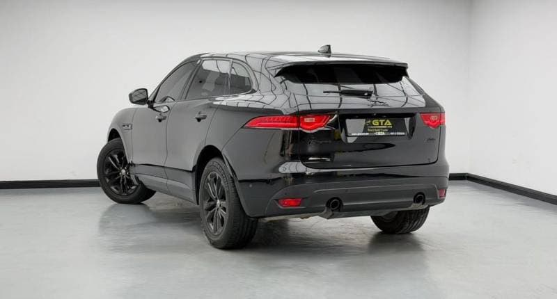 2019 Jaguar F PACE R SPORT thumbnail 6
