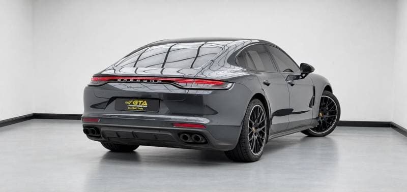2023 Porsche Panamera 4 thumbnail 4