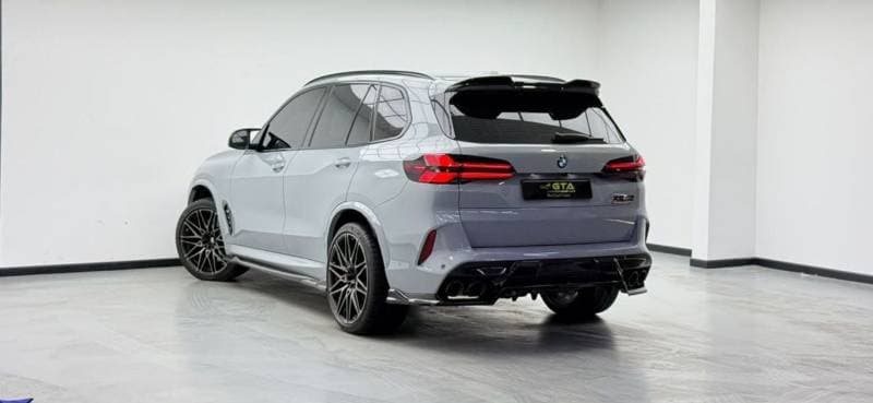 2024 BMW X5 M thumbnail 6