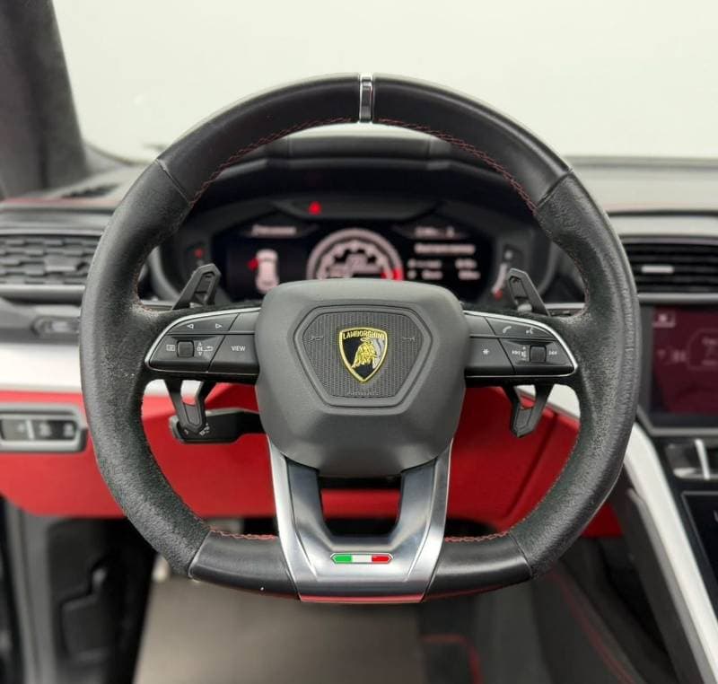 2019 Lamborghini Urus STANDARD thumbnail 7