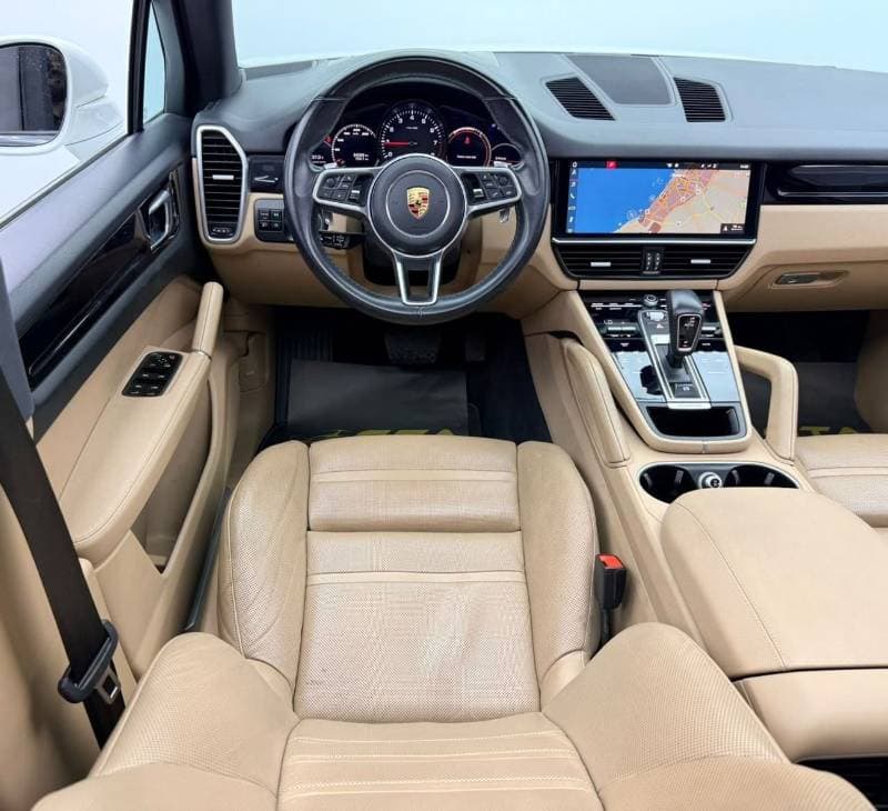 2019 Porsche Cayenne STANDARD thumbnail 8