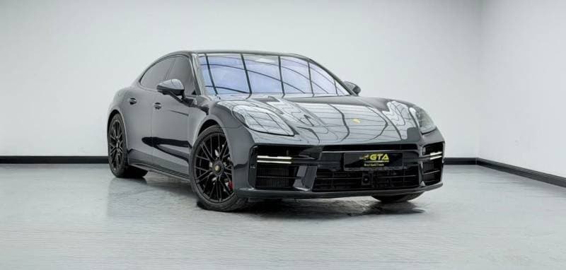 2026 Porsche Panamera GTS thumbnail 3