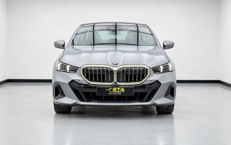 2024 BMW 520i M SPORT thumbnail 2