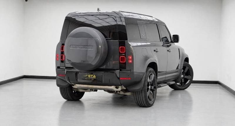 2024 Land Rover Defender 110 HSE P400 thumbnail 4