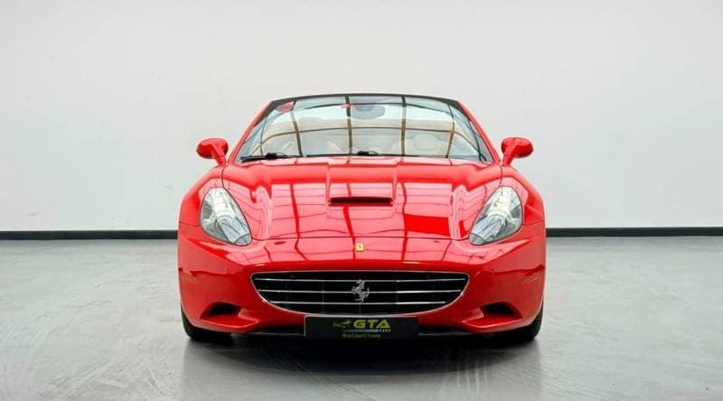 2011 Ferrari California STANDARD thumbnail 2