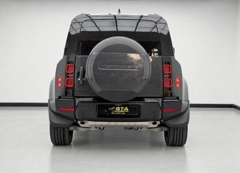 2024 Land Rover Defender 110 HSE P400 thumbnail 5