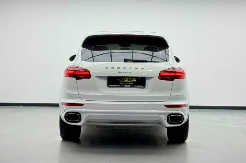 2018 Porsche Cayenne PLATINUM EDITION thumbnail 5