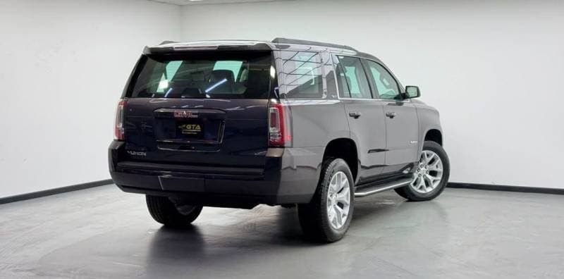 2016 GMC Yukon SLT thumbnail 4