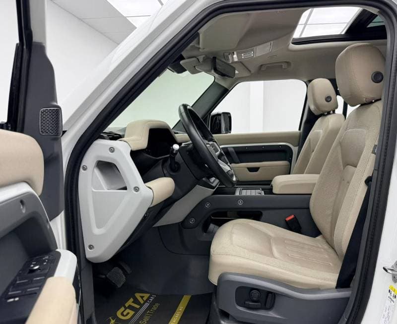 2020 Land Rover Defender 110 SE P400 thumbnail 8