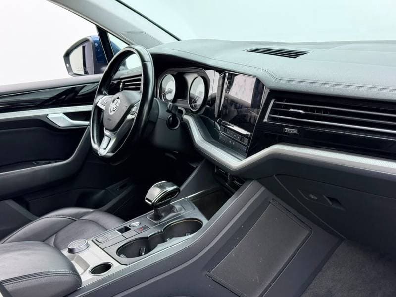 2018 Volkswagen Touareg TRENDLINE thumbnail 7