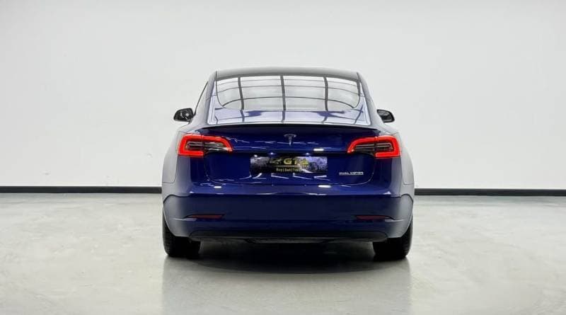 2023 Tesla Model 3 PERFORMANCE thumbnail 5