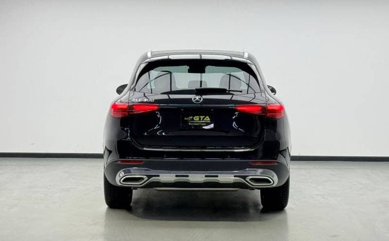 2025 Mercedes Benz GLC 300 AMG PREMIUM thumbnail 5