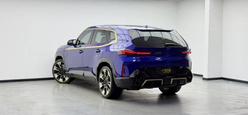 2023 BMW XM M SPORT thumbnail 6