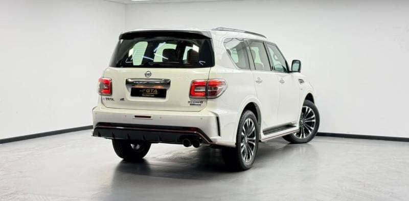2019 Nissan Patrol NISMO thumbnail 4