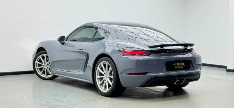 2025 Porsche 718 Cayman STANDARD thumbnail 7