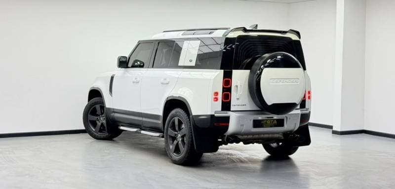 2024 Land Rover Defender 110 HSE P400 thumbnail 6