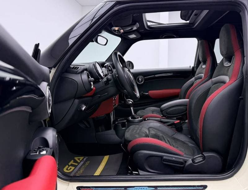 2018 Mini John Cooper Works STANDARD thumbnail 8