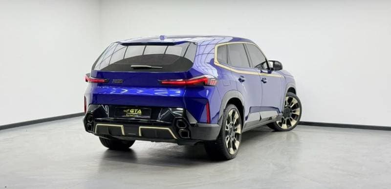 2023 BMW XM M SPORT thumbnail 4