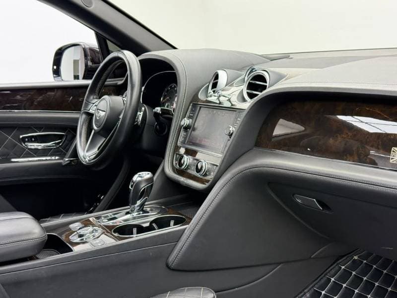 2017 Bentley Bentayga FIRST EDITION thumbnail 7