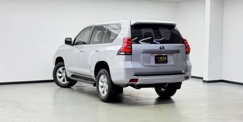 2019 Toyota Prado EXR thumbnail 6