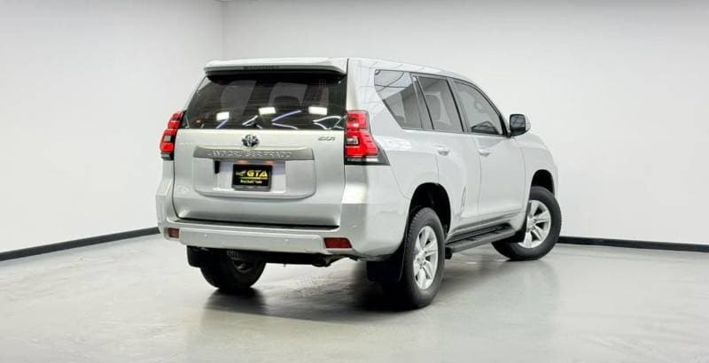 2019 Toyota Prado EXR thumbnail 4