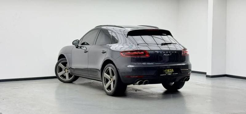 2017 Porsche Macan S thumbnail 6