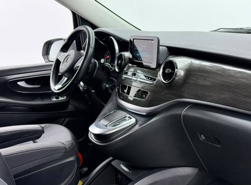 2023 Mercedes Benz V 250 AVANTGARDE/E thumbnail 7
