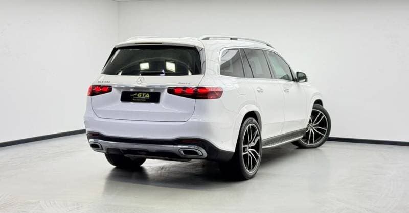 2025 Mercedes Benz GLS450 4MATIC thumbnail 4
