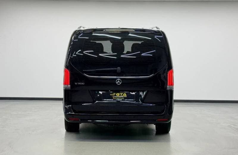 2025 Mercedes Benz V300 AVANTGARDE thumbnail 5