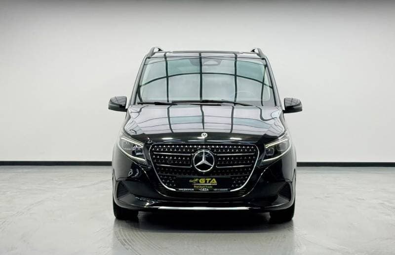 2025 Mercedes Benz V300 AVANTGARDE thumbnail 2