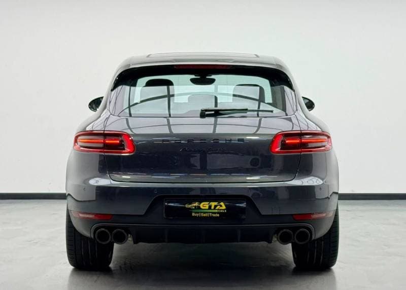 2017 Porsche Macan TURBO thumbnail 5