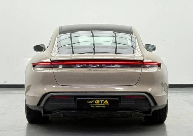 2021 Porsche Taycan 4S thumbnail 5