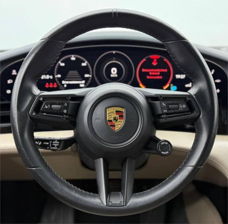 2021 Porsche Taycan 4S thumbnail 7