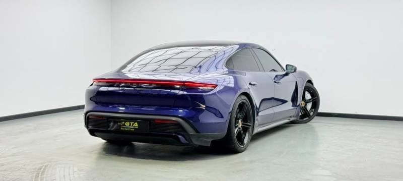 2020 Porsche Taycan thumbnail 6