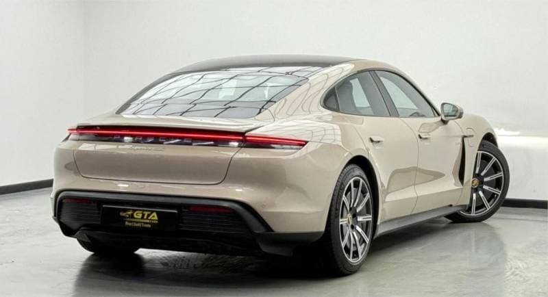 2021 Porsche Taycan 4S thumbnail 6